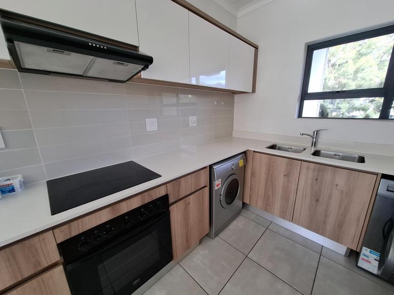 To Let 2 Bedroom Property for Rent in Paardevlei Western Cape